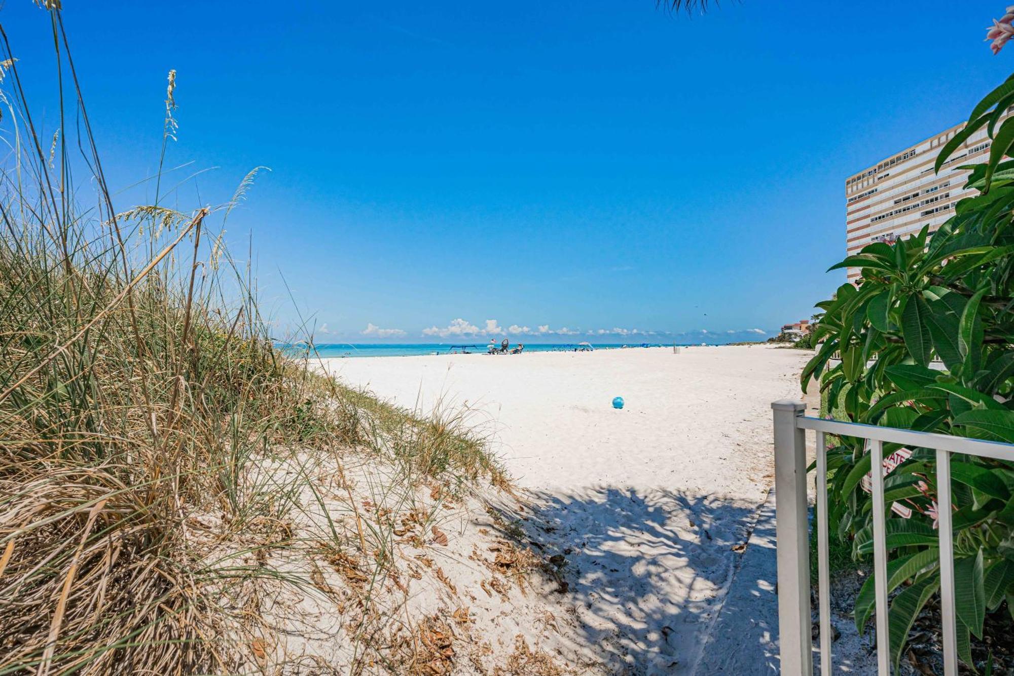 Beachside Retreat W Heated Pool St. Pete Beach Buitenkant foto
